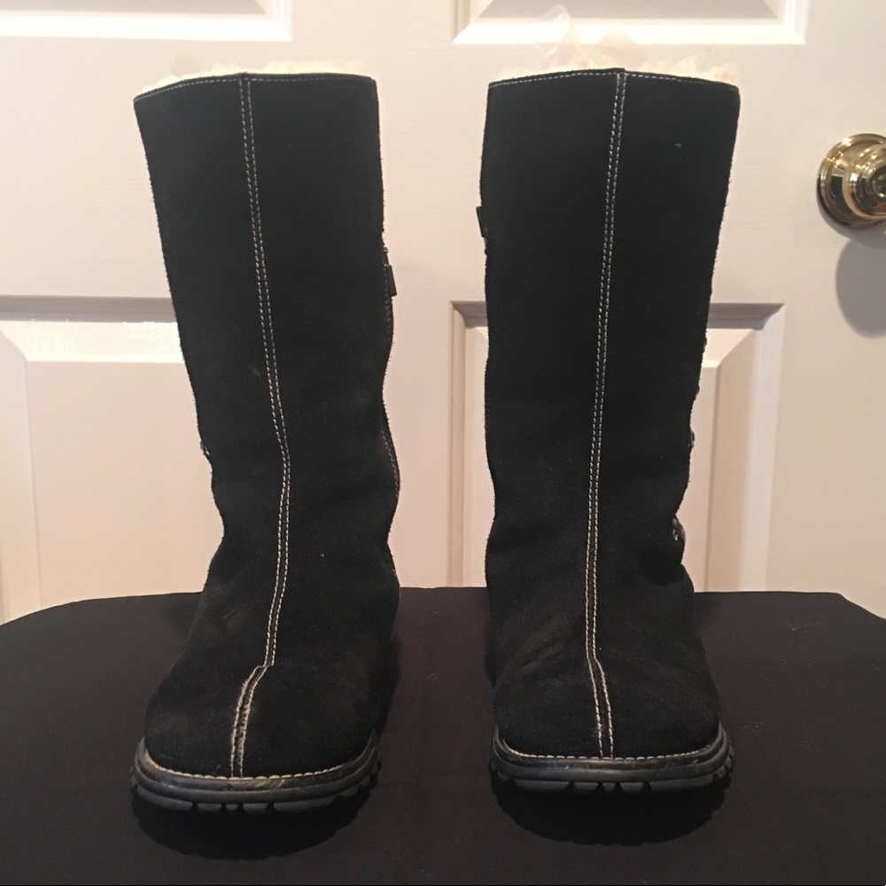 Ugg fleece lined boots.